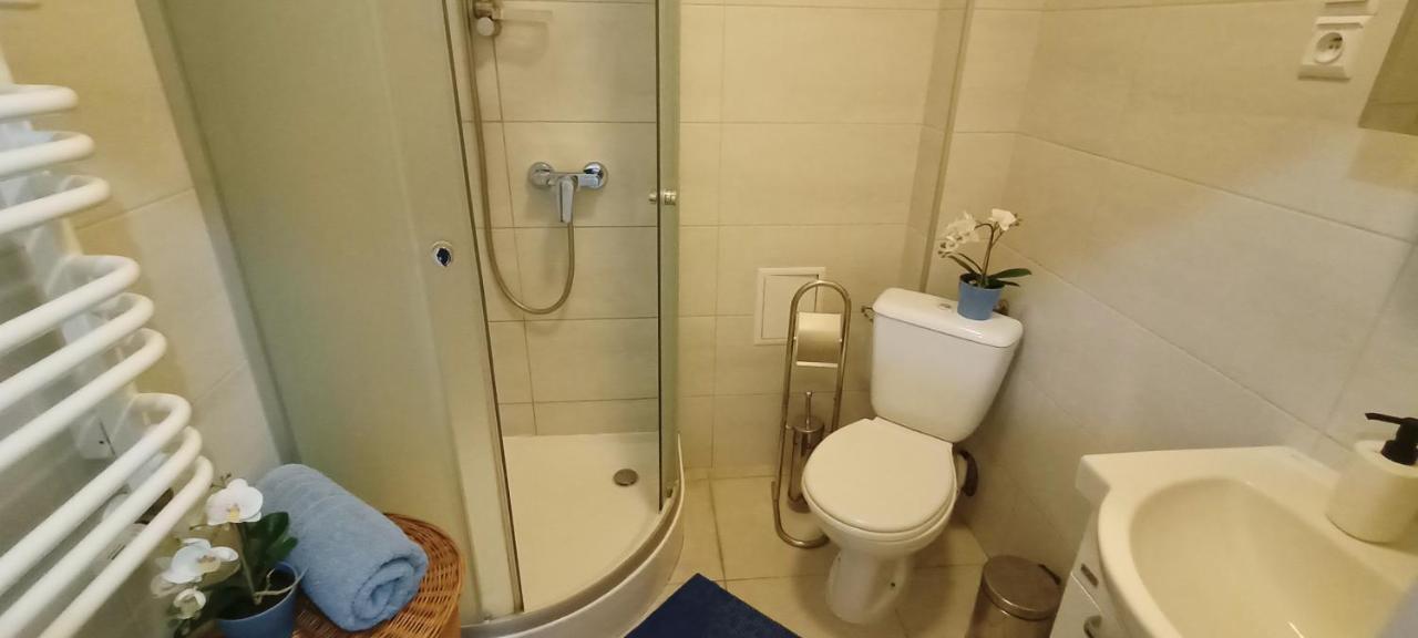 Apartament Granatowy Swietoduska 12 ルブリン エクステリア 写真