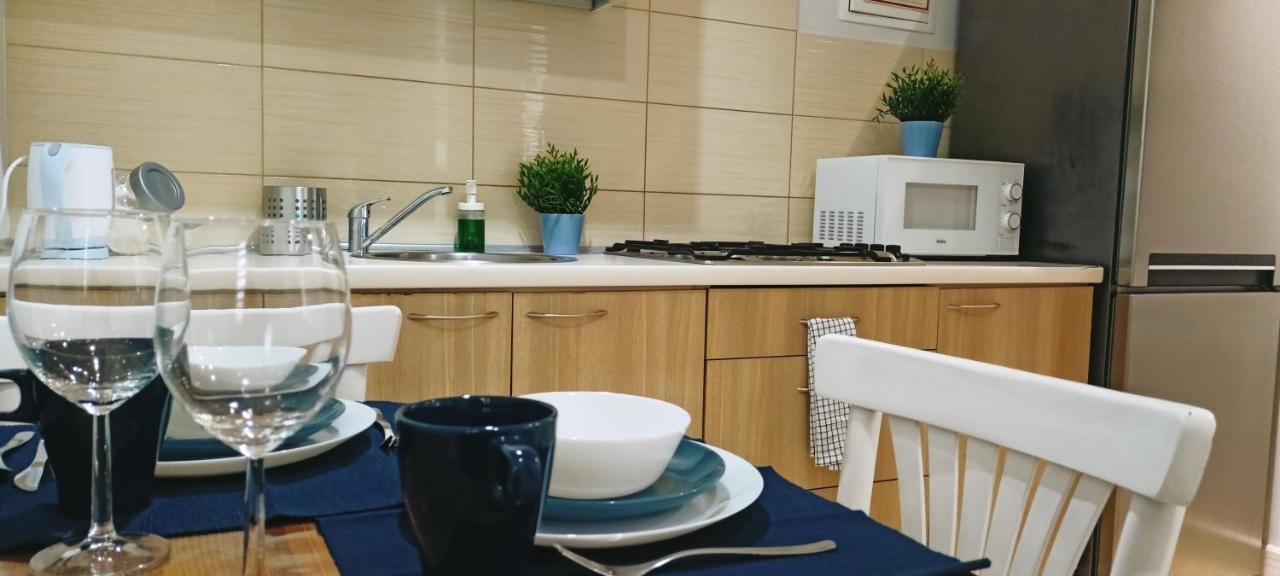 Apartament Granatowy Swietoduska 12 ルブリン エクステリア 写真