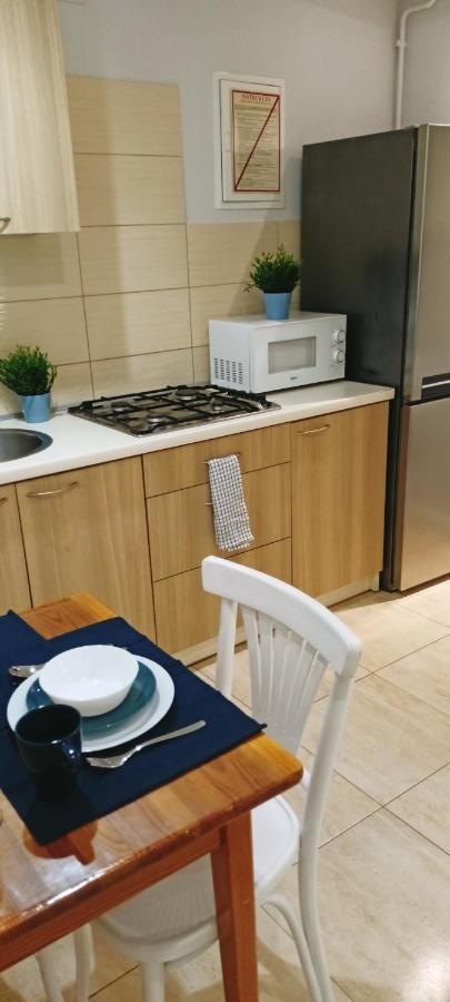 Apartament Granatowy Swietoduska 12 ルブリン エクステリア 写真